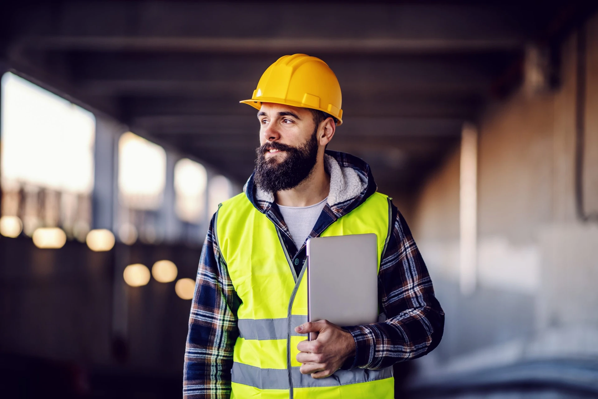 Portrait,Of,Highly,Motivated,Caucasian,Hardworking,Smiling,Bearded,Supervisor,With