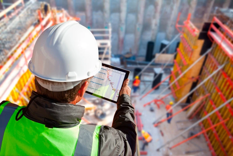 Construction engineer doing the plan